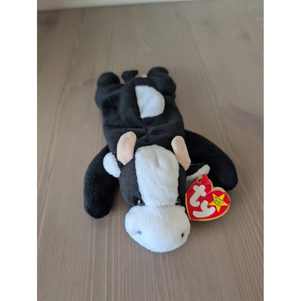 Ty‎ Beanie Baby Daisy the Cow Black White Plush Toy Style 4006 Farm Sensory Toy
